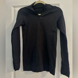 Lululemon ribbed quarter zip black size 6